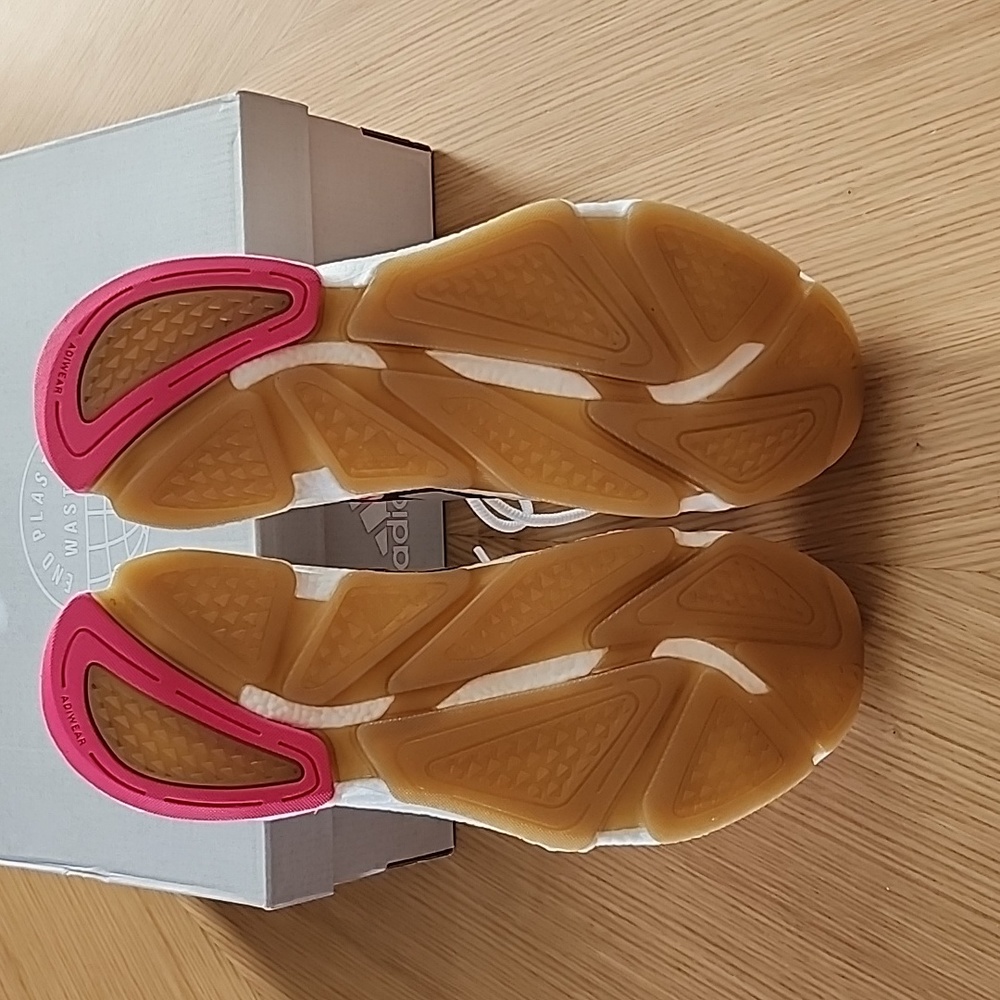 Womens Adidas Shoes - Picture 8 of 9